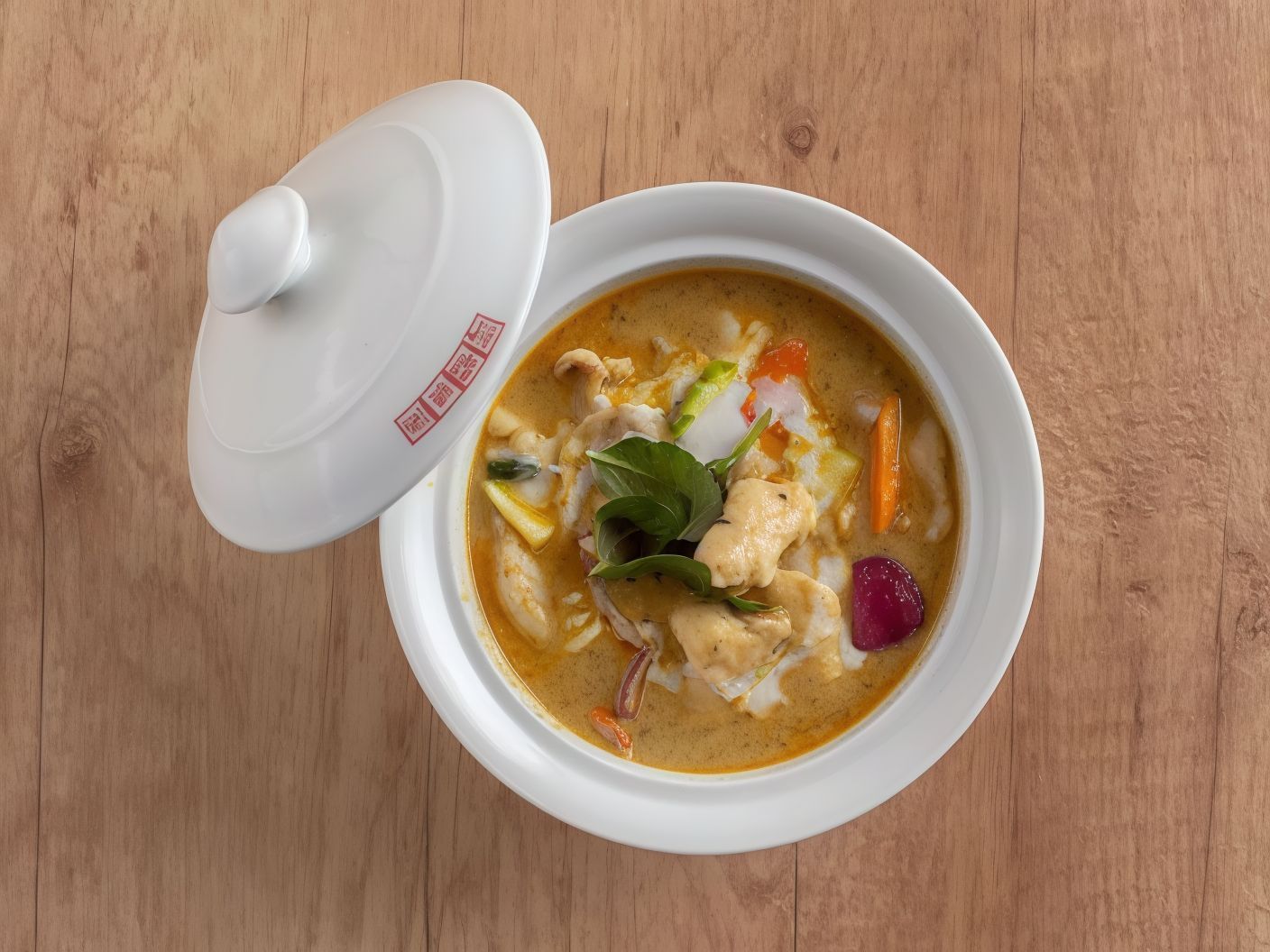 CT05 - Chicken With Curry Sauce