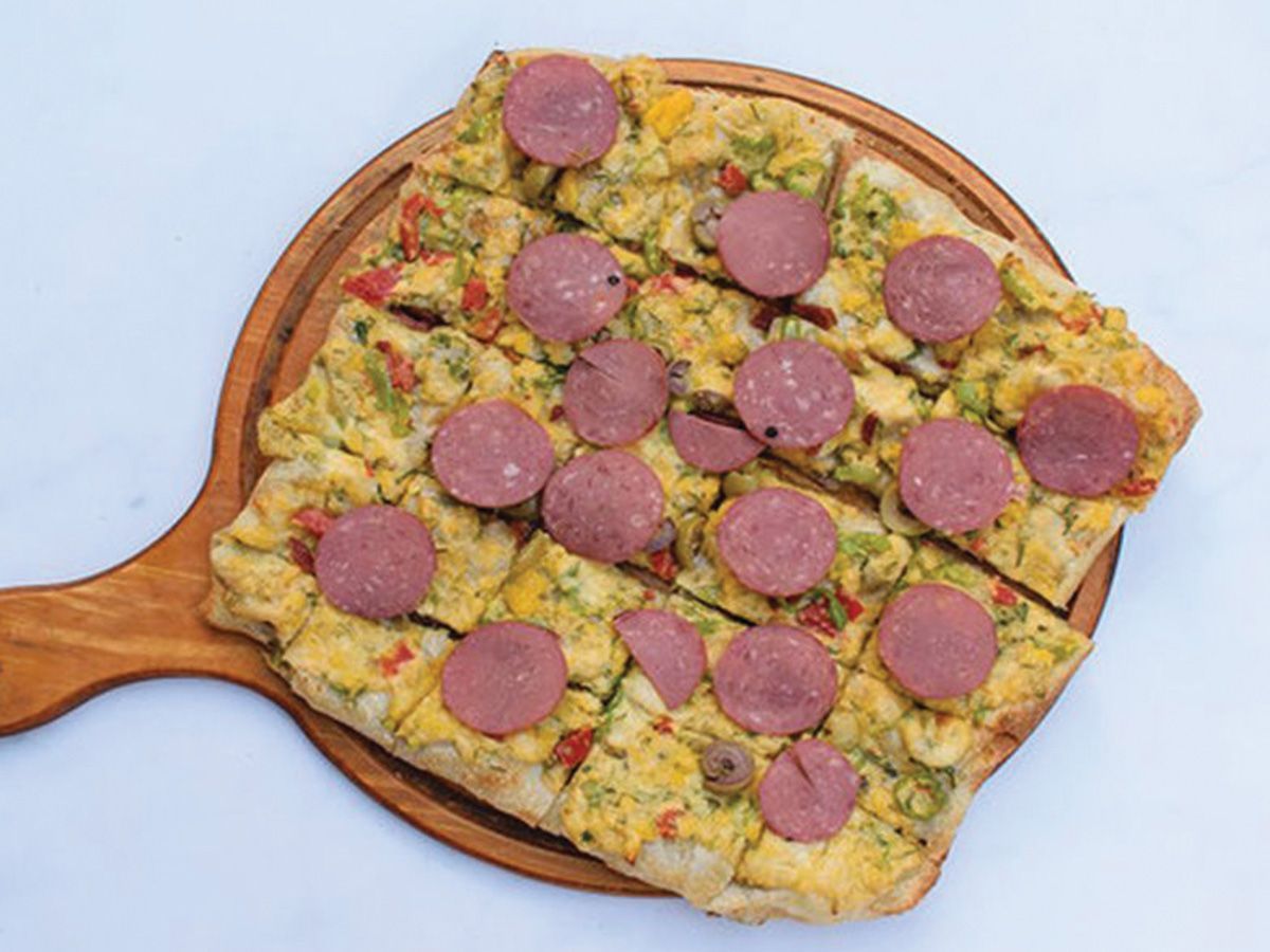 Oriental Pizza hot dog
