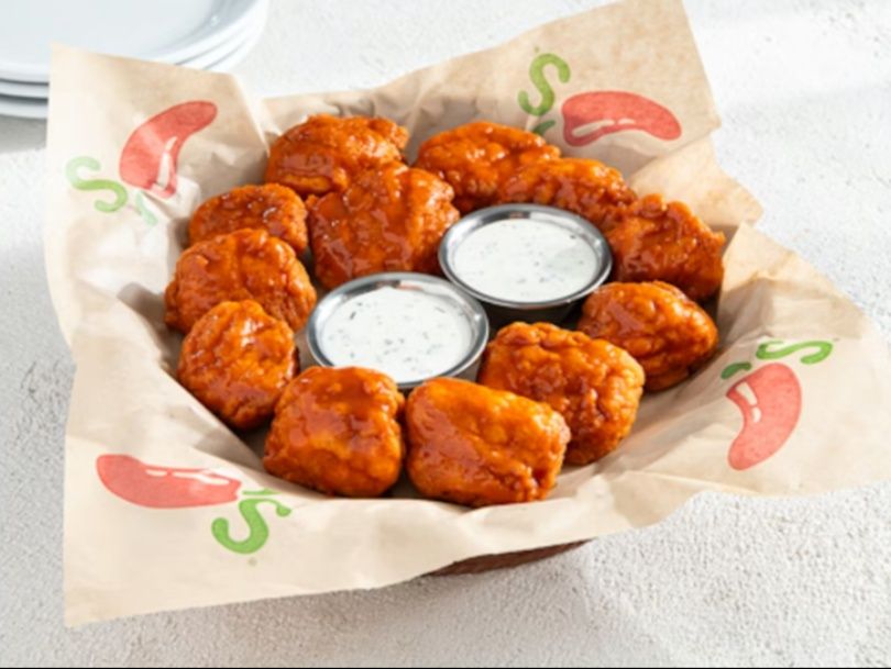 Classic Boneless Buffalo Wings, 12 Pieces