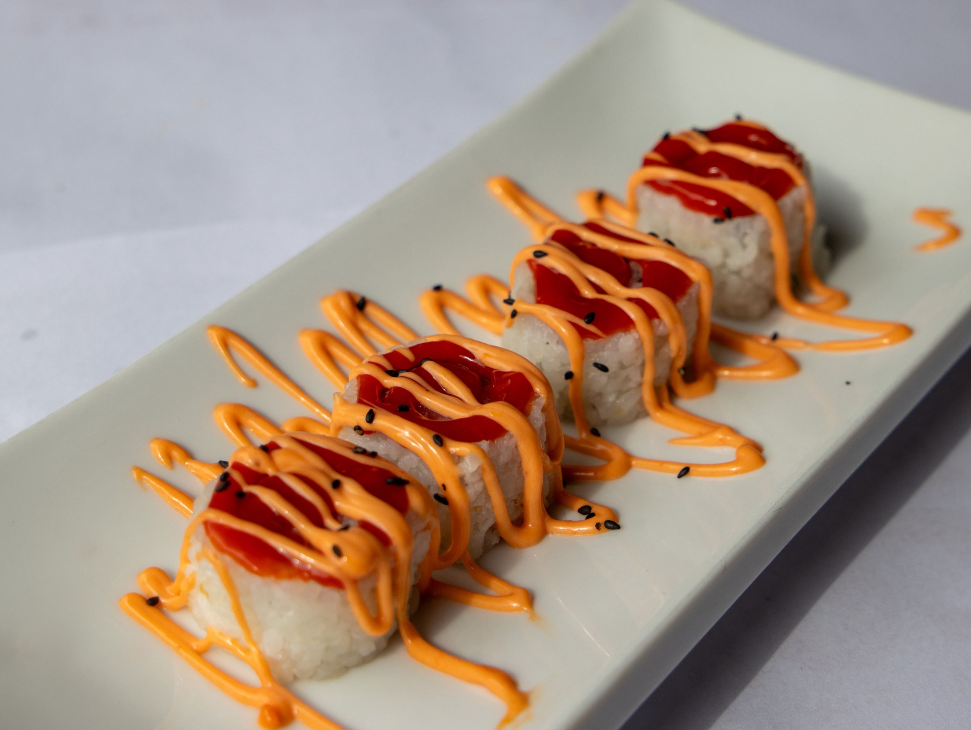 Salmon Spicy Roll