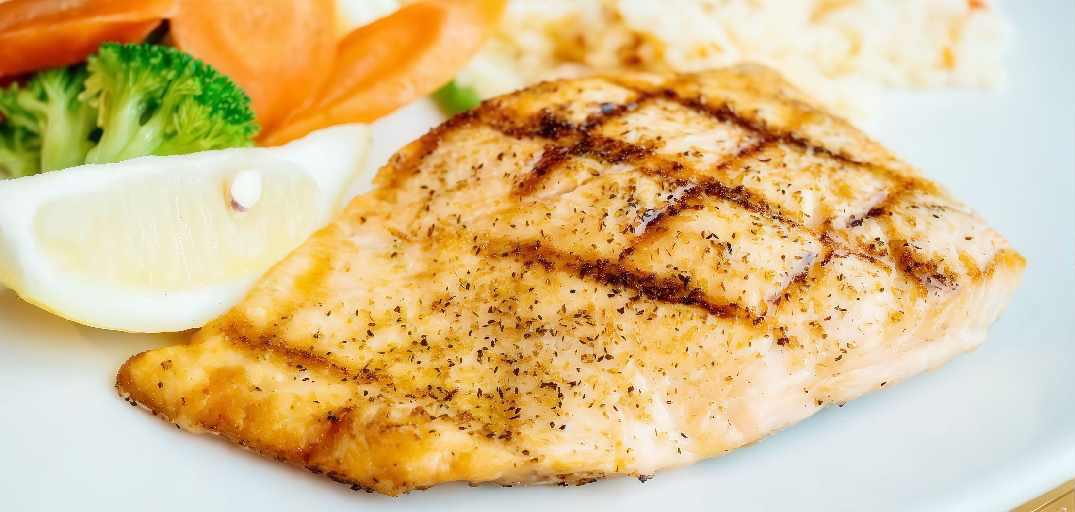 Grilled fish fillet roll