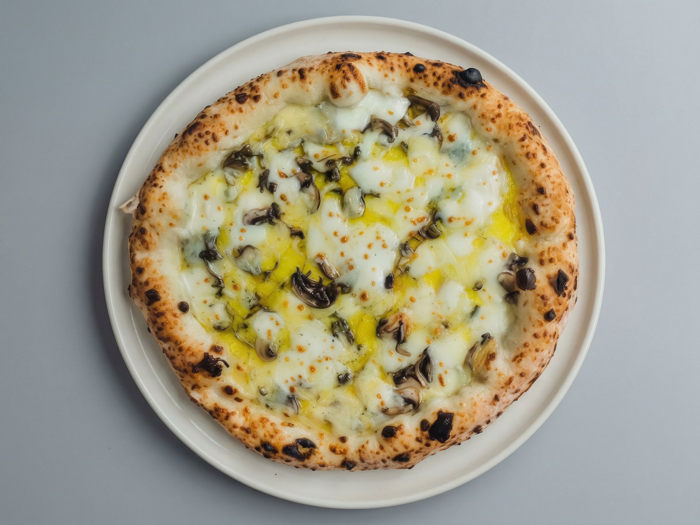 Pizza Funghi Truffle