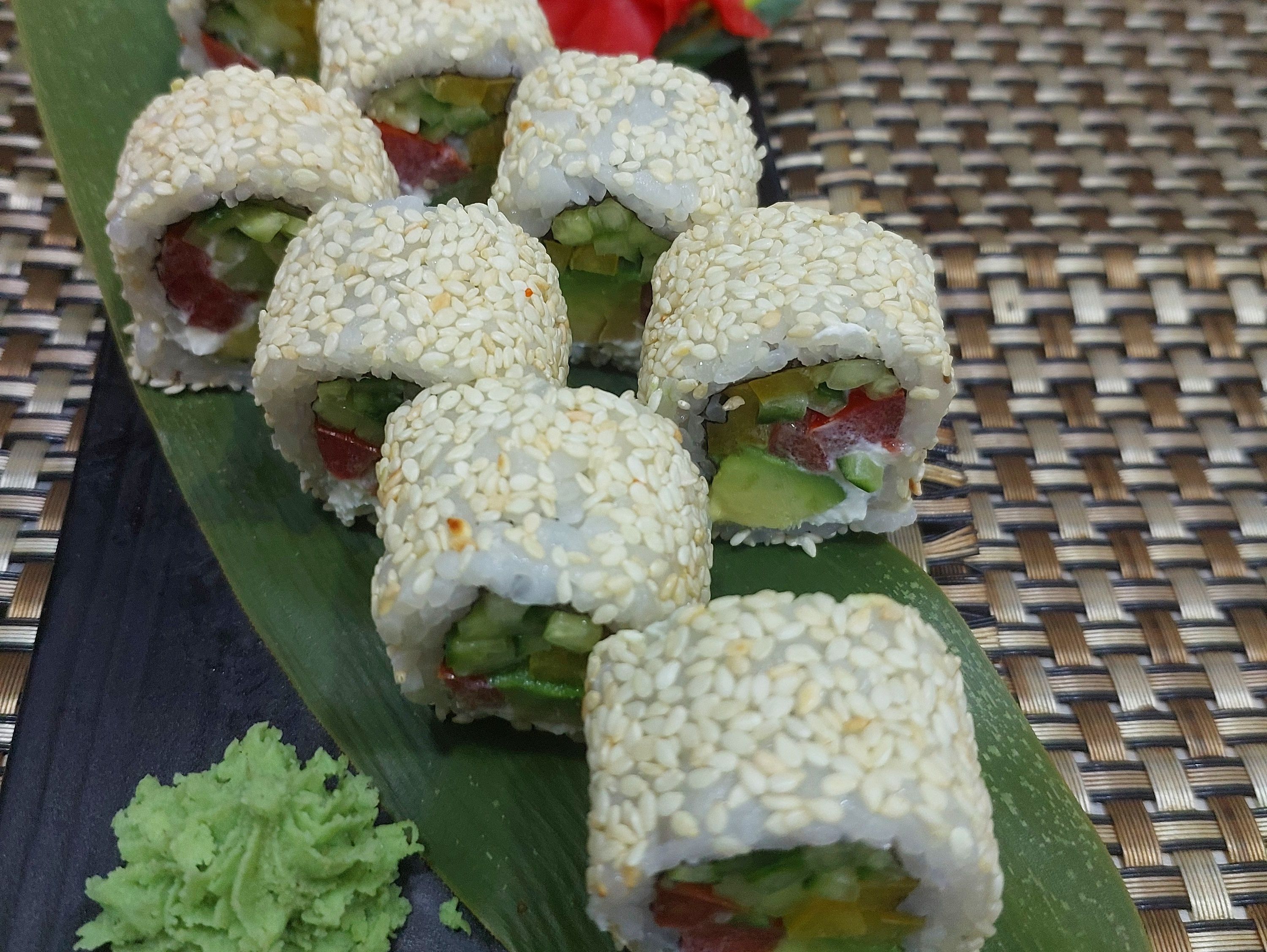 California Vegetables Roll