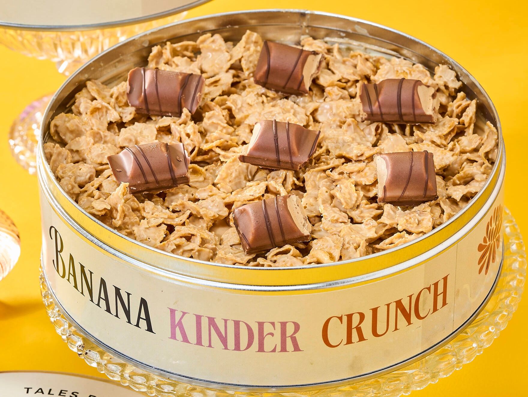 Banana Kinder Crunch Tin Box