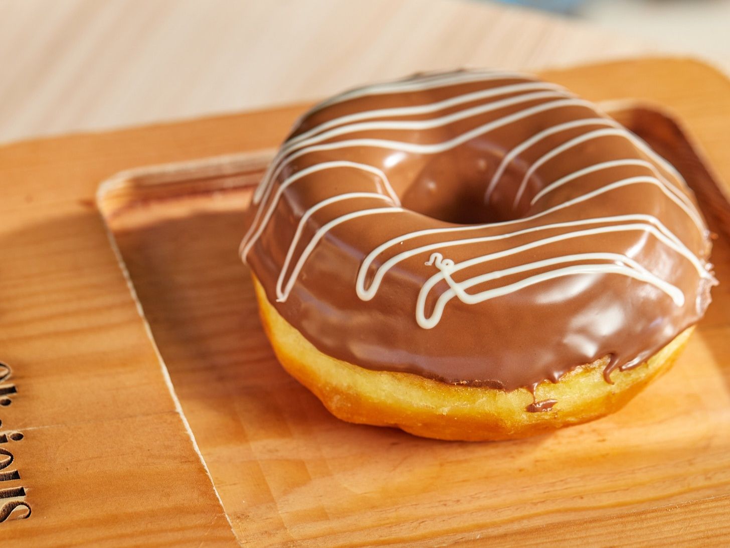 3 Donuts box