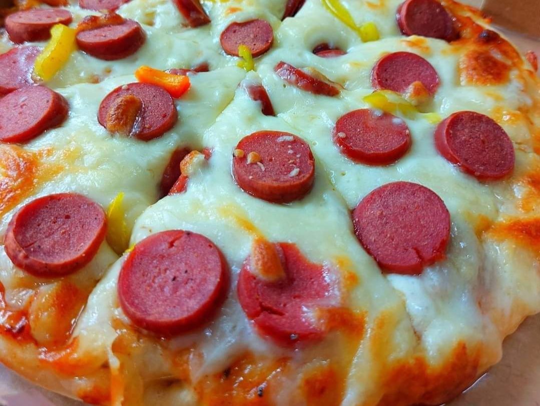 Sausage Pizza