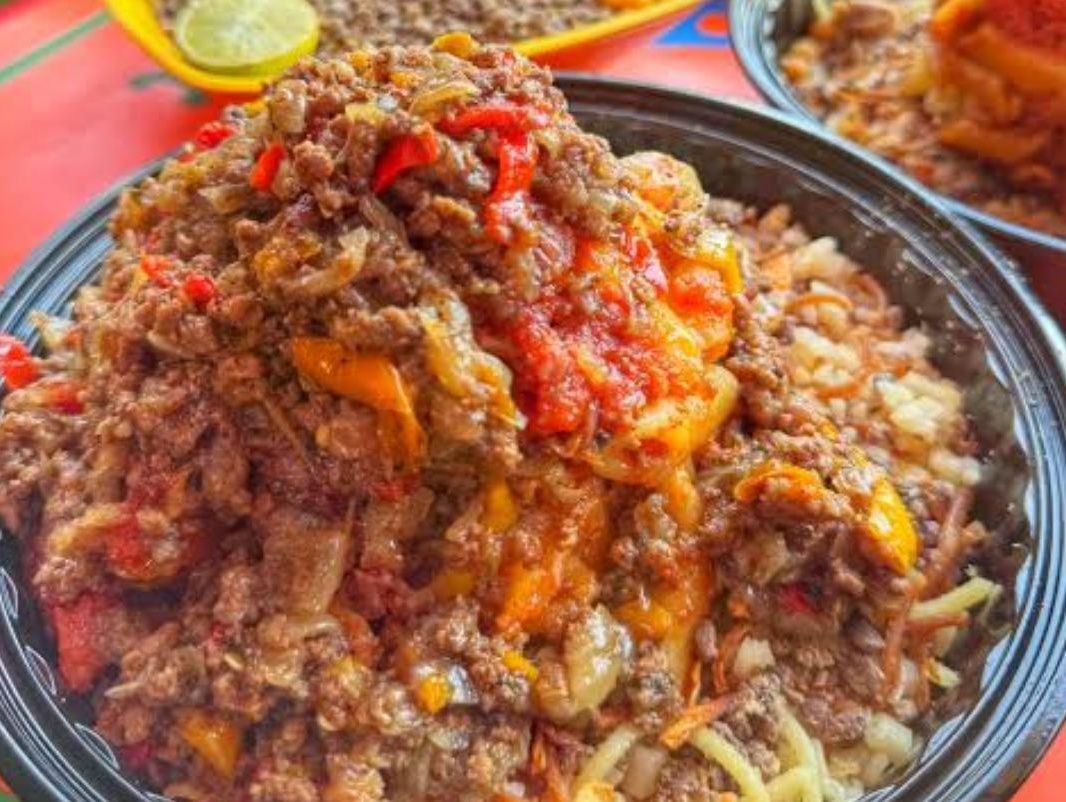 Meat and Koshary Mix