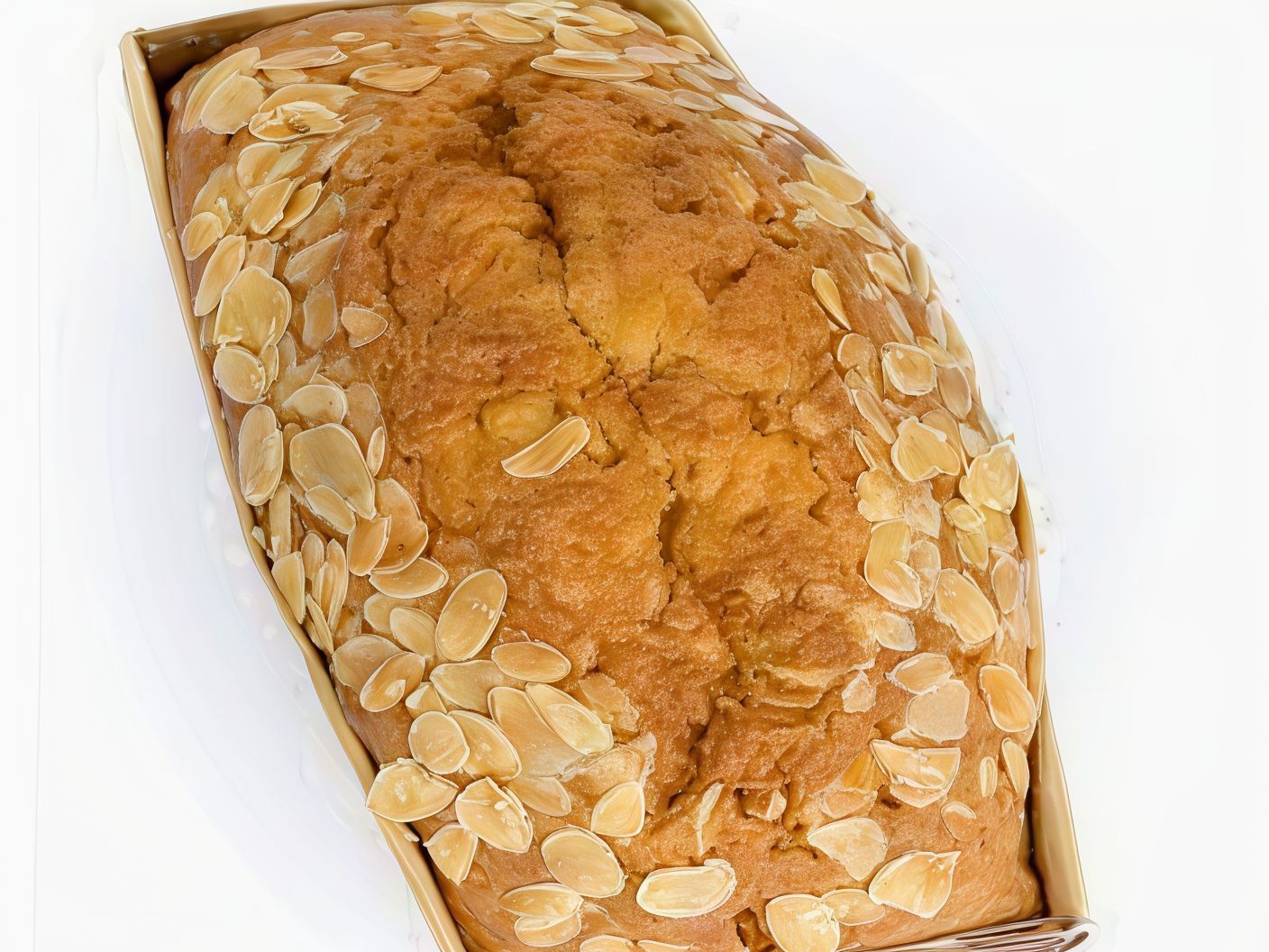 English Cake With Almonds