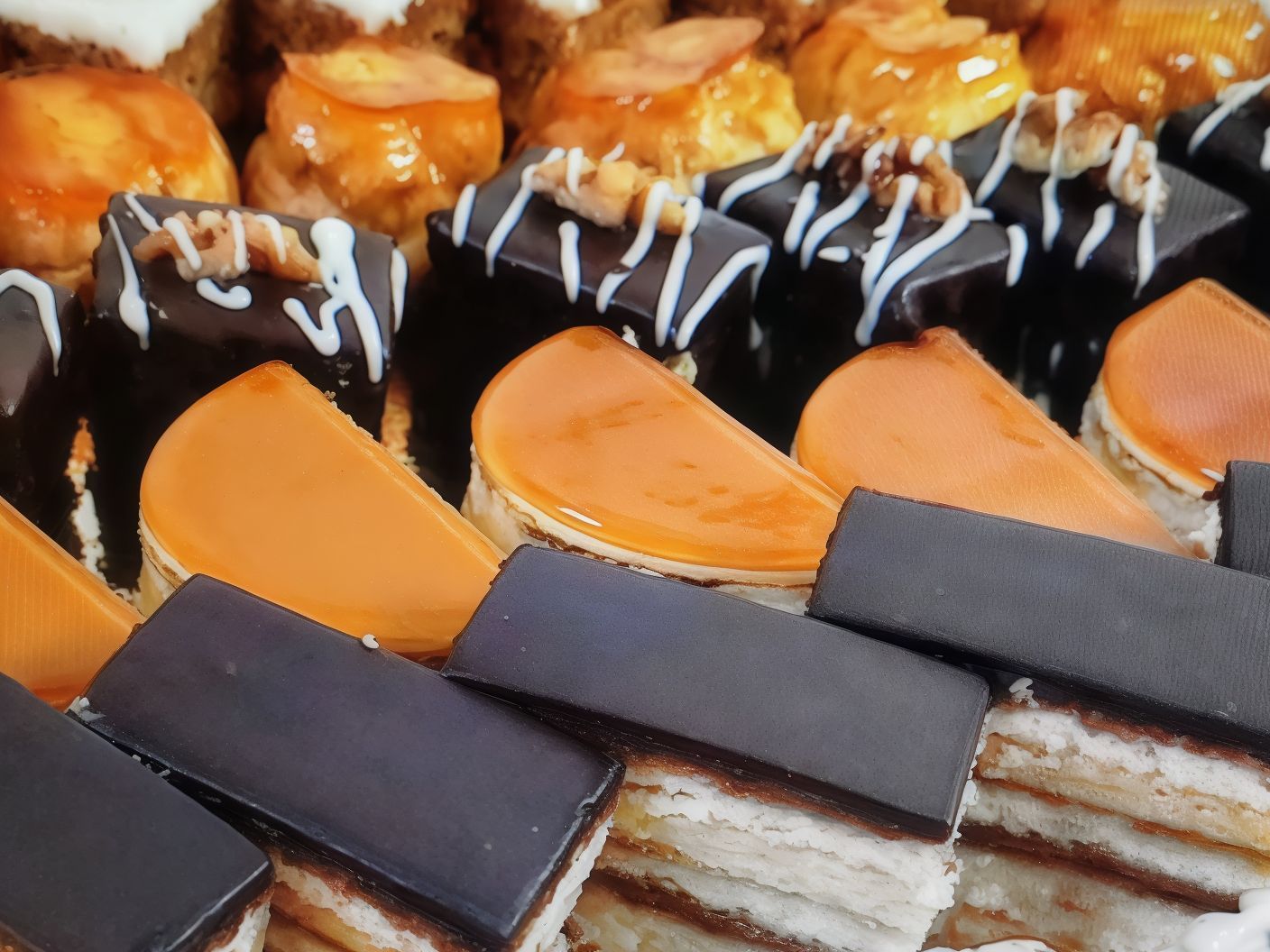 Mixed Mini Pastry