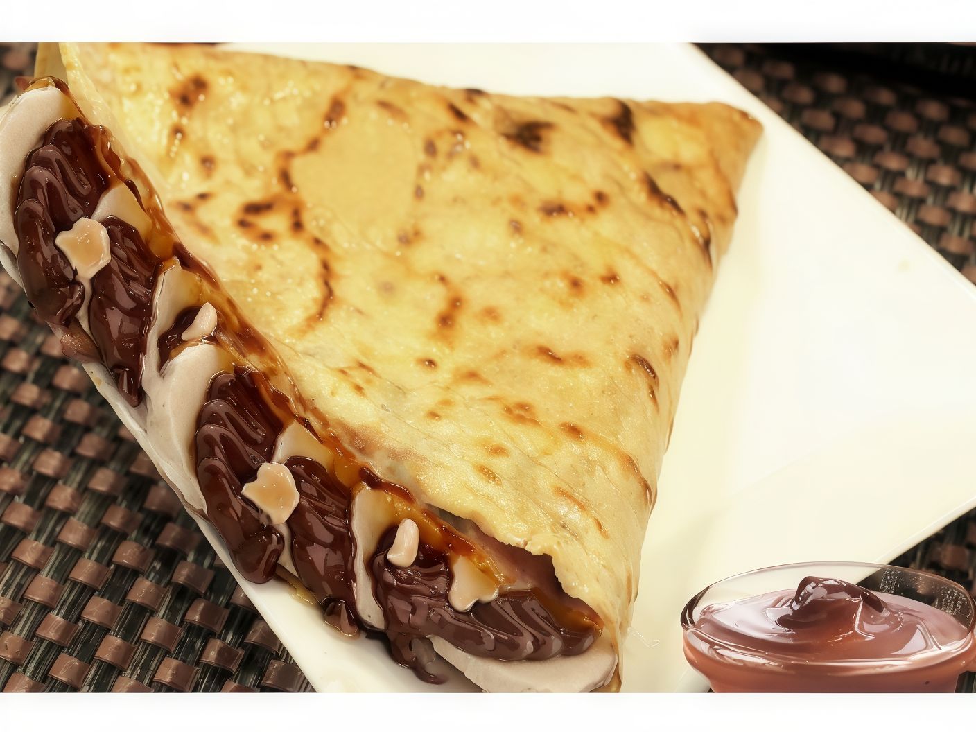 Choclate With Hazelnut Crepe