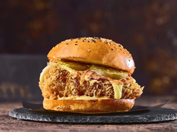 Chicken burger with smoked turkey