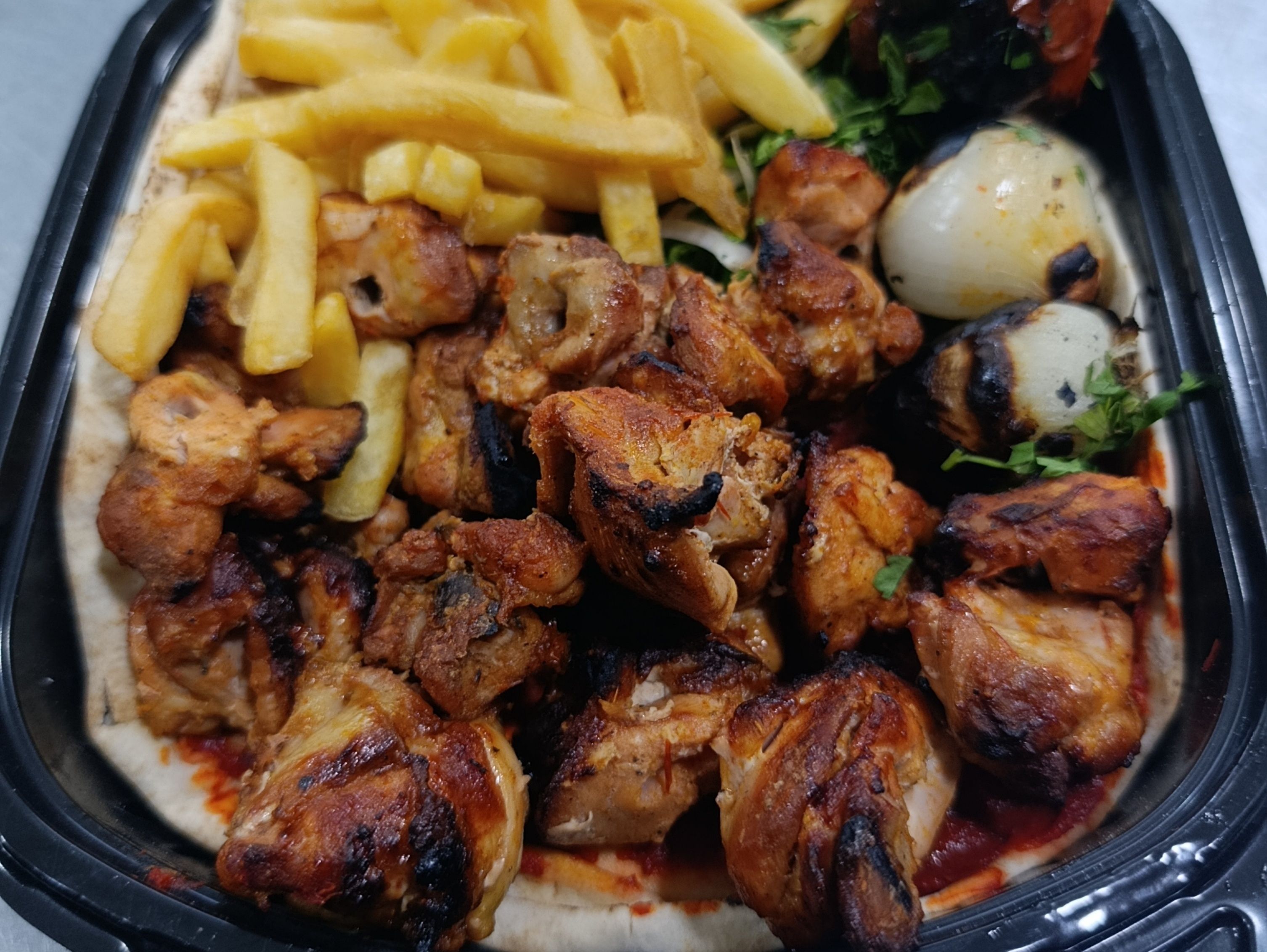 Small Charcoal Grilled Shish Tawook Meal