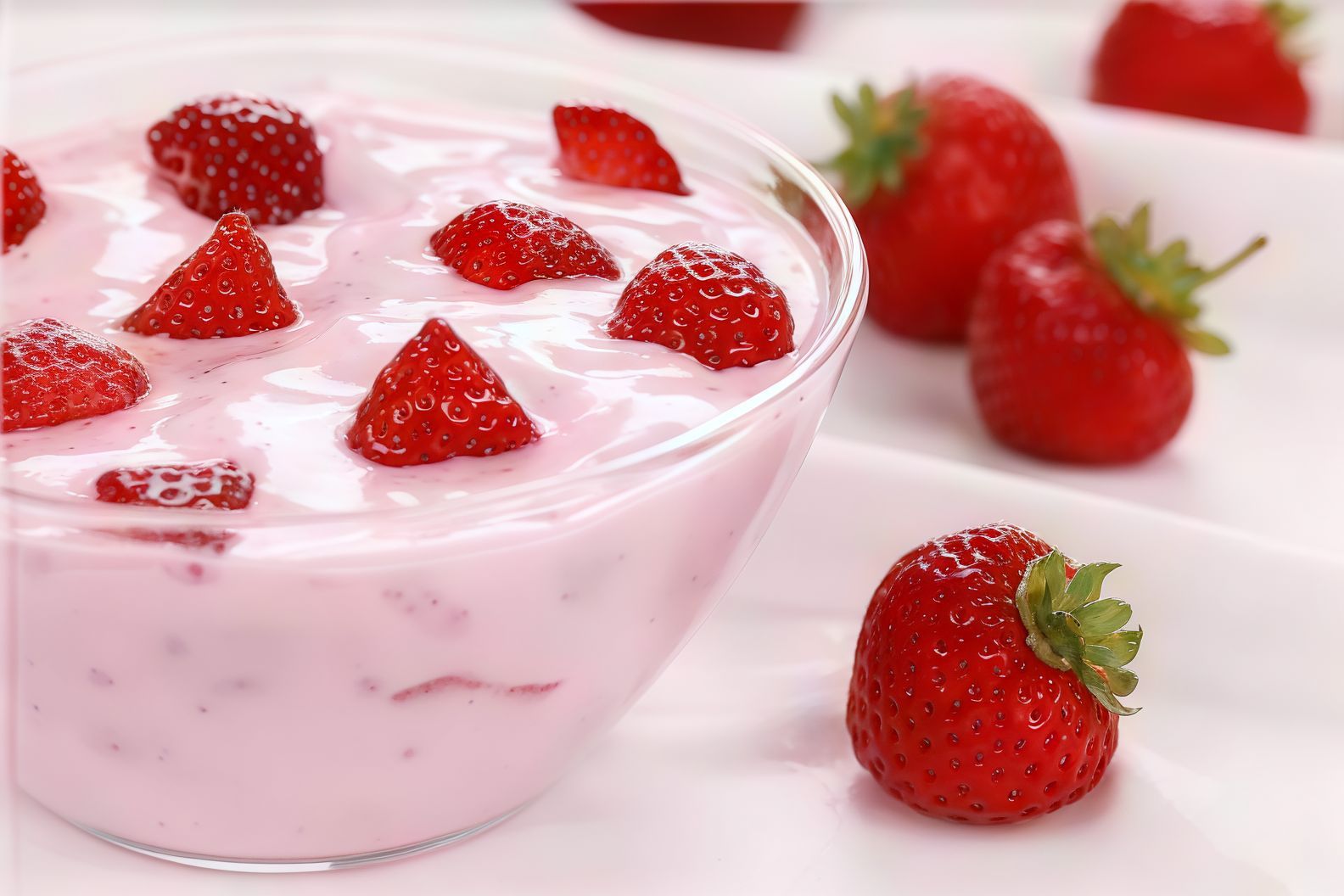 Strawberry Yogurt with Berries