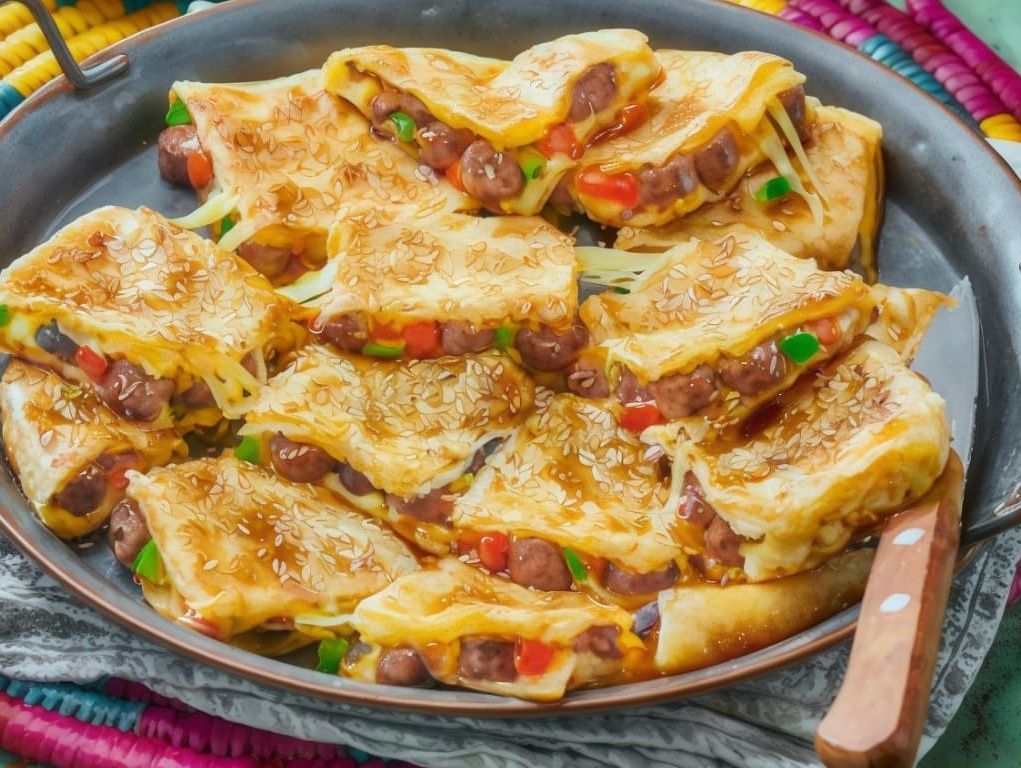Eastern Sausage Pie