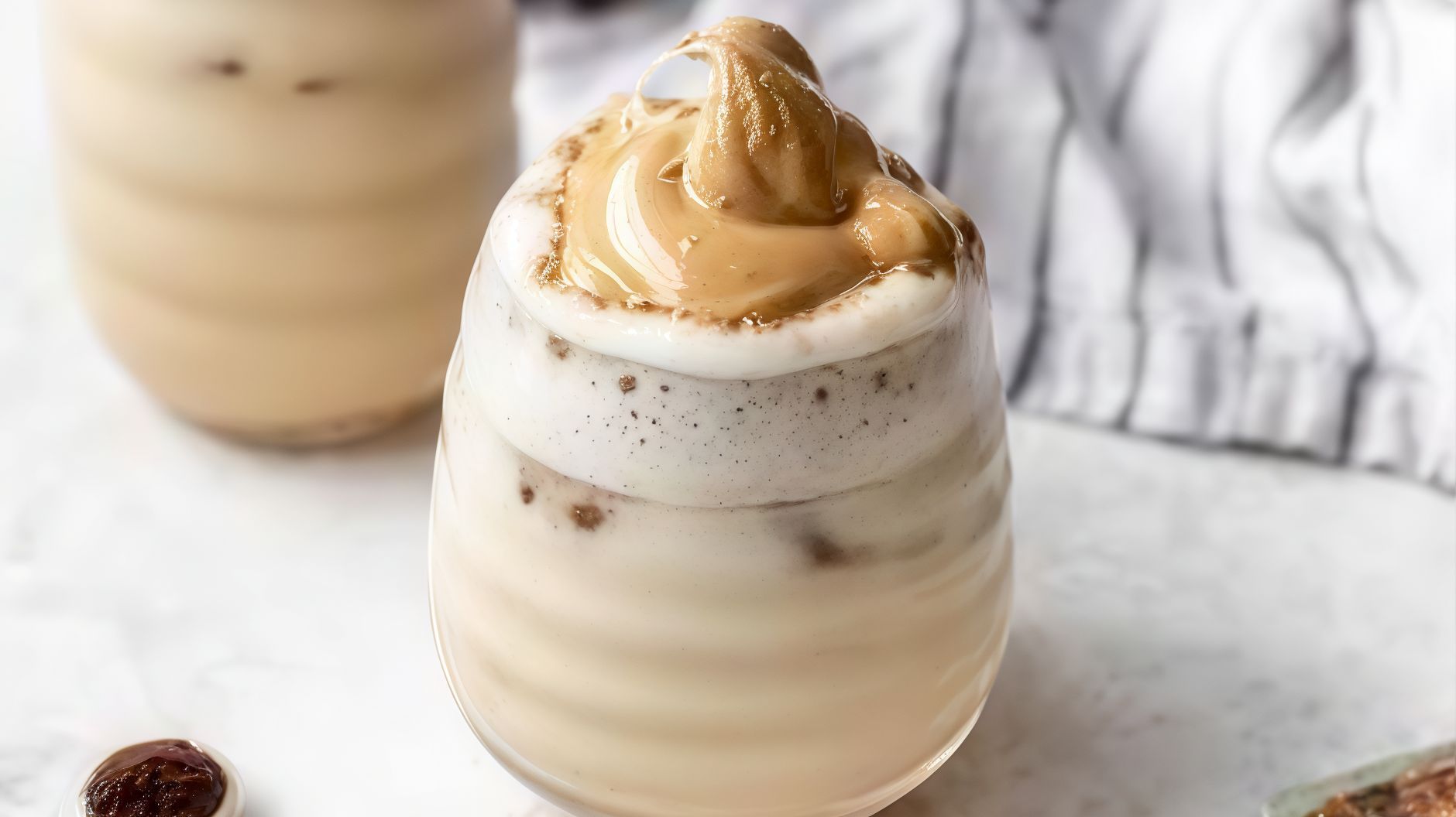 Dalgona Coffee With Peanut Butter