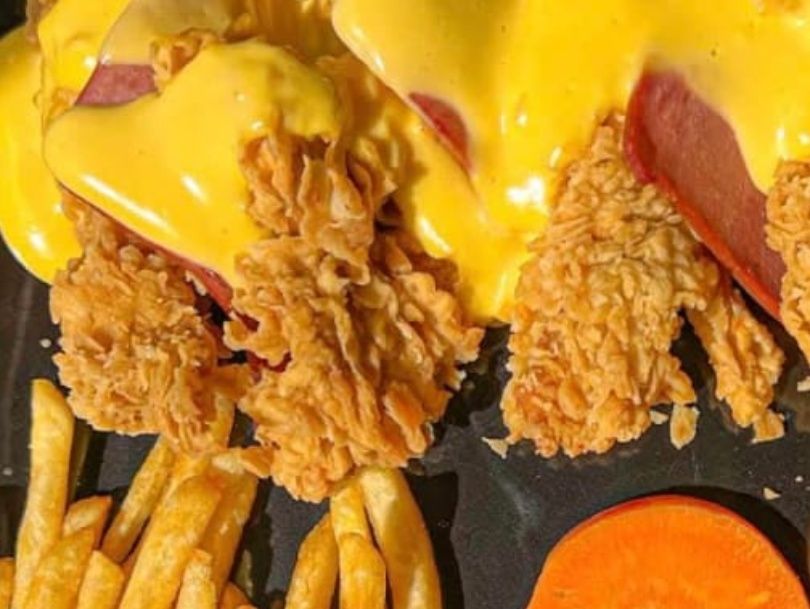 Crunchy Smoked Cheese Meal