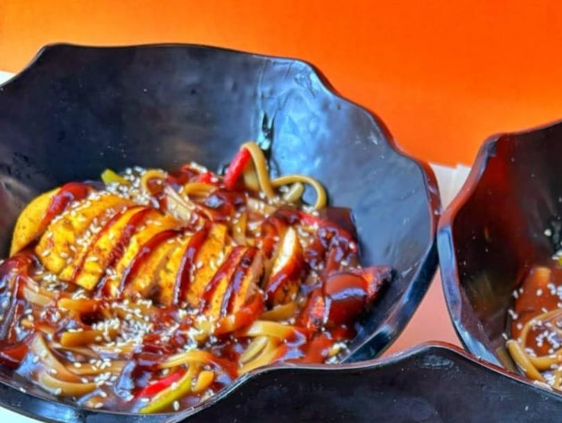 Grilled Chicken Breast Noodles
