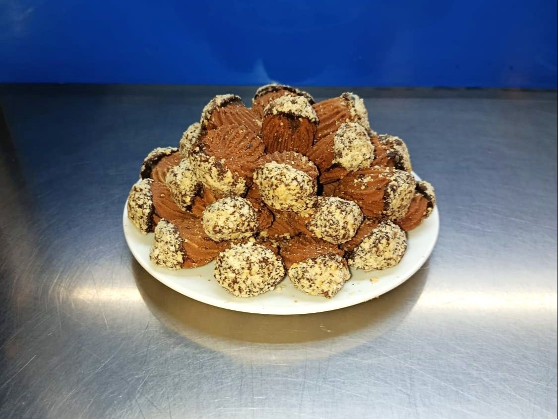 Luxury chocolate petit four
