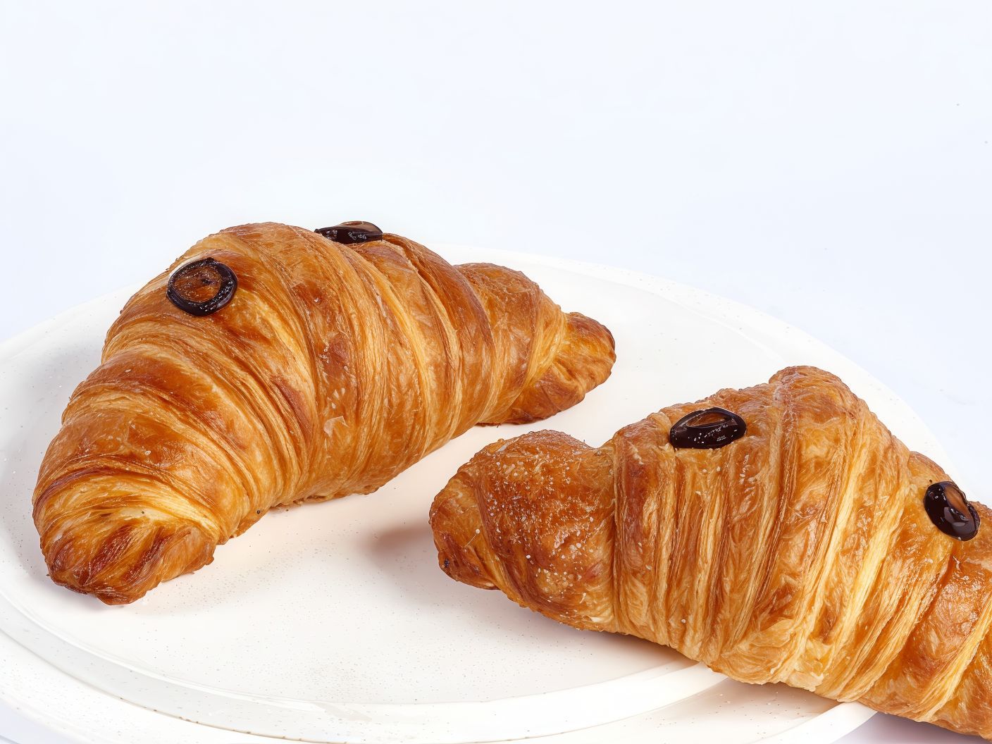 White Cheese And Olive Croissant
