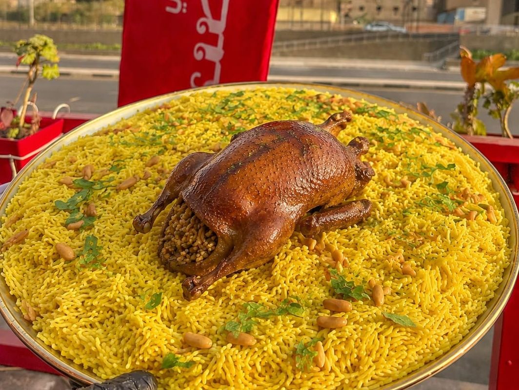 Stuffed pigeon with freek