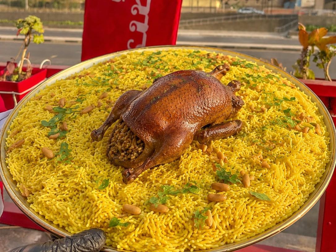 Stuffed pigeon with rice