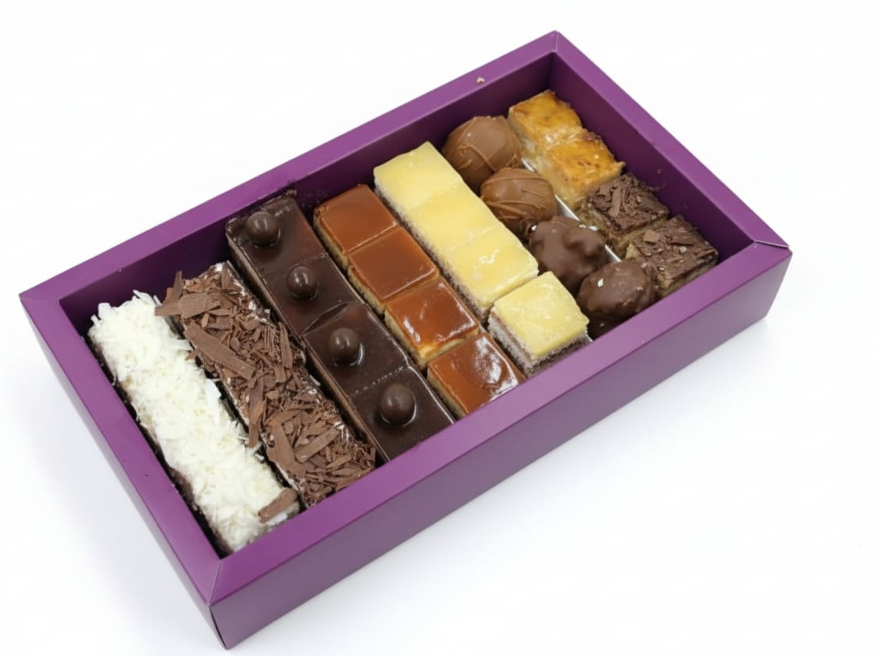 Box Of Assorted Mini Soirée Gateaux – 28 Pieces Number (2)