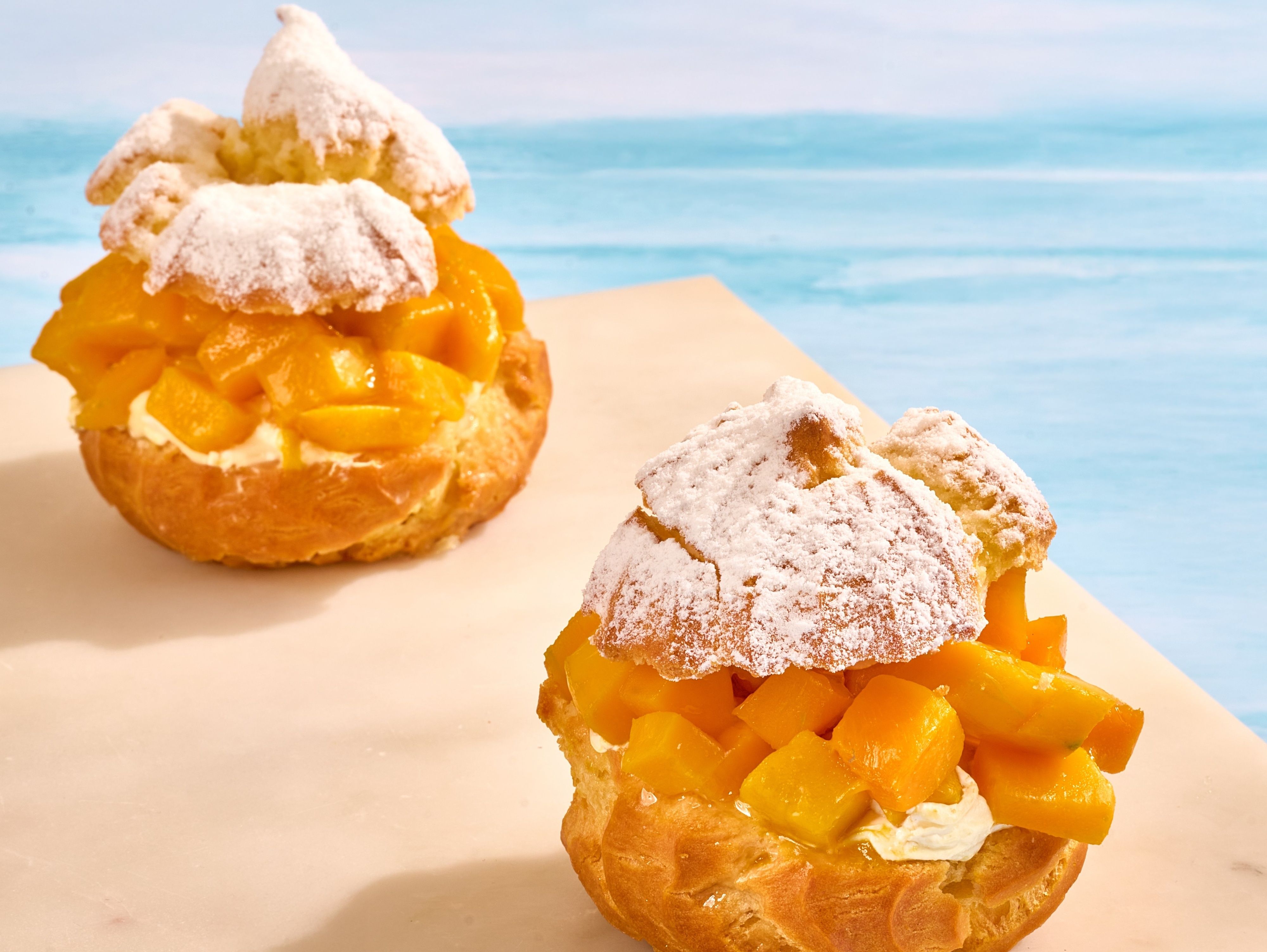Chou Mango Luxe