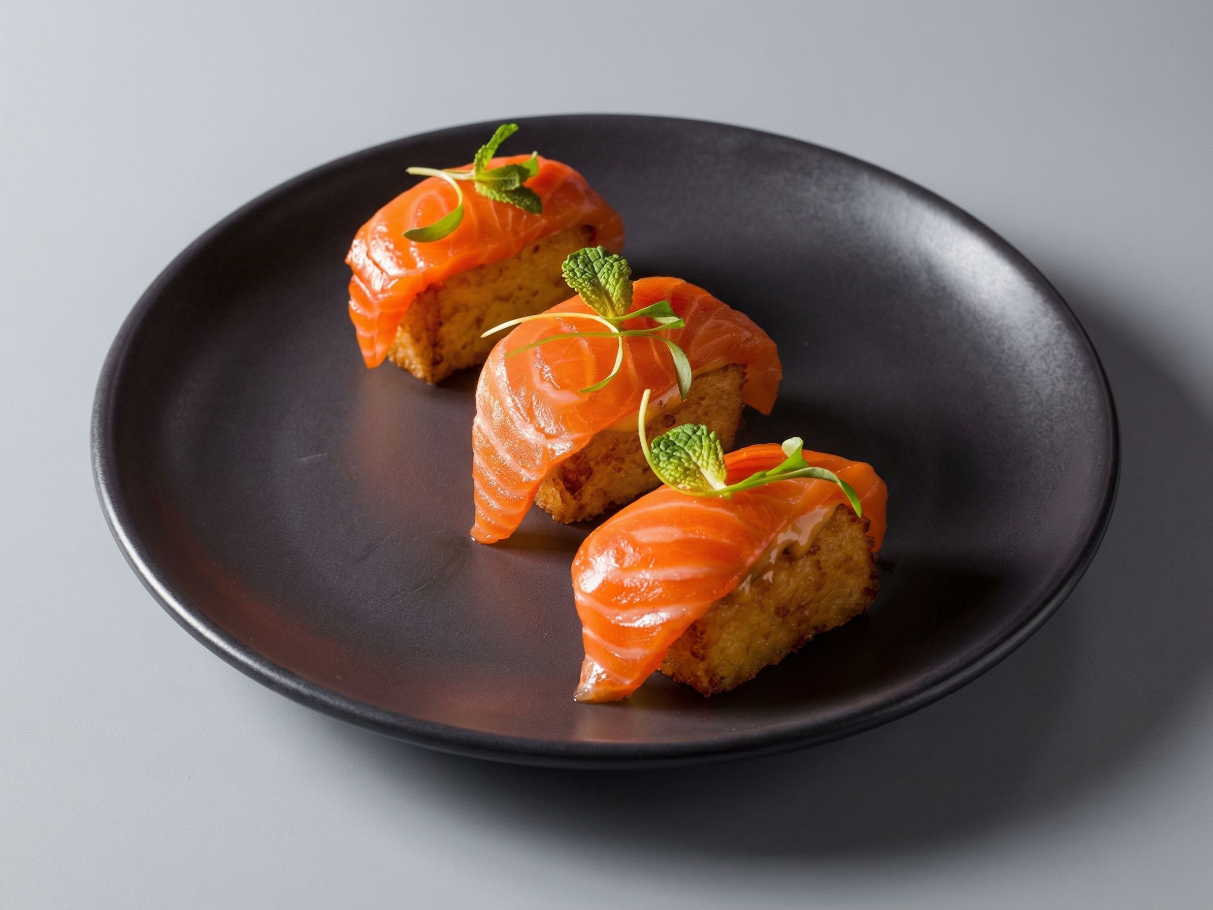 Salmon Nigiri