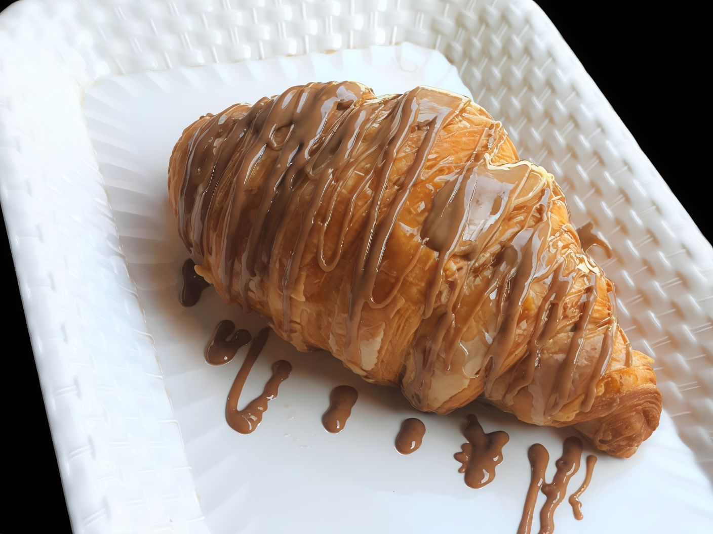 Lotus Croissant
