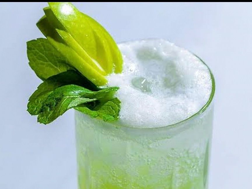 Green Apple Mojito