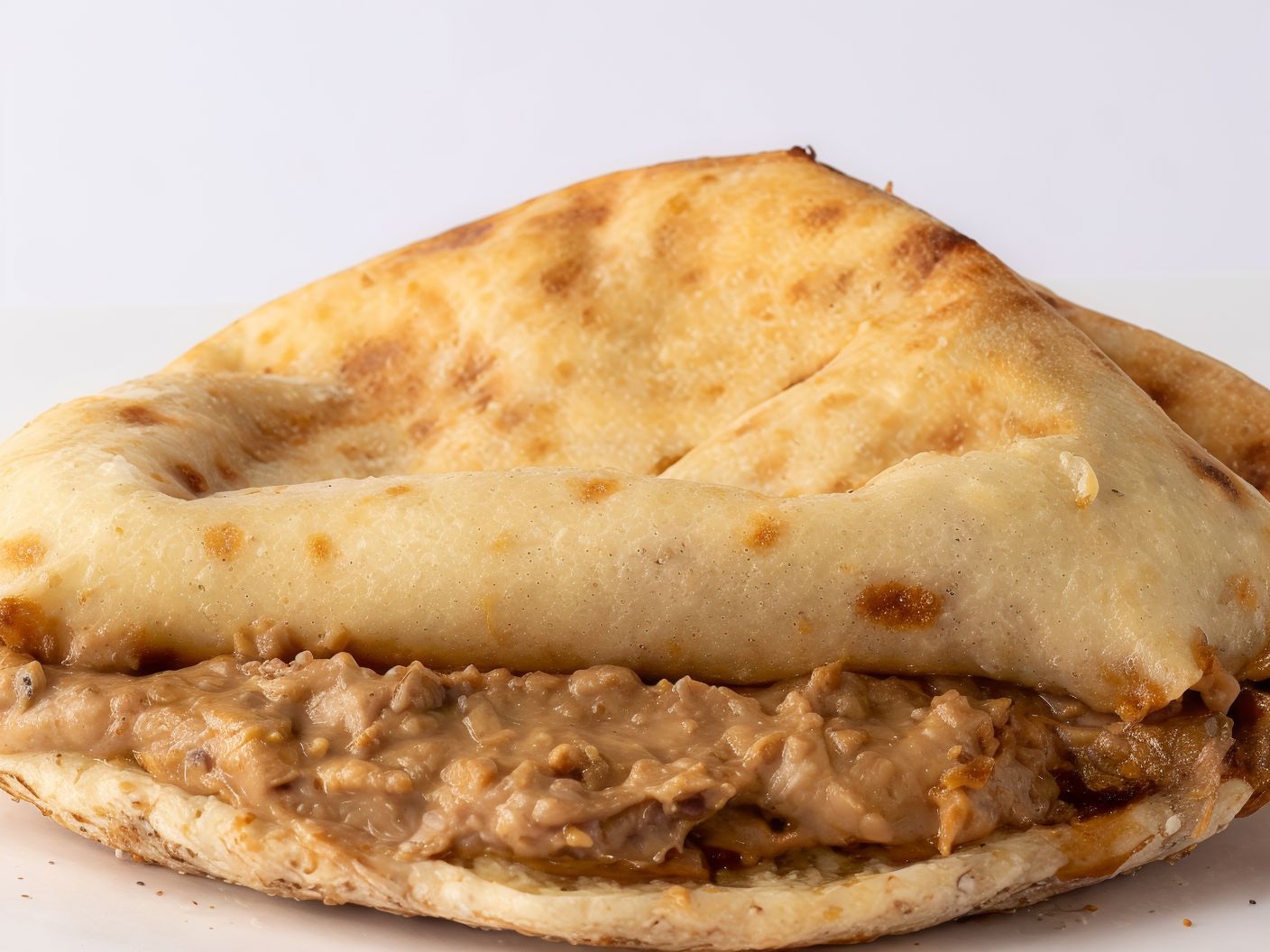 Foul omelette sandwich