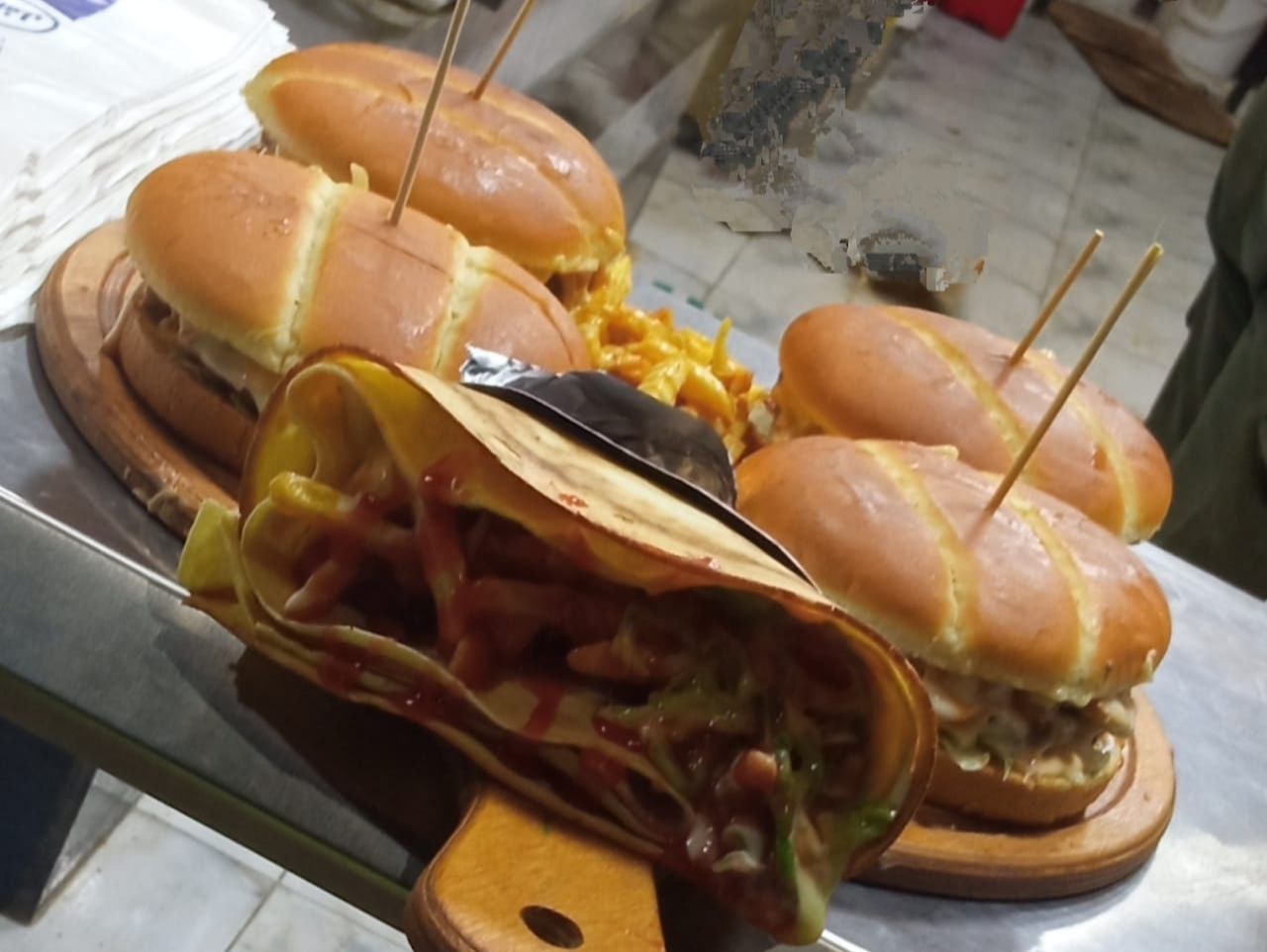 Italiano Charcoal-Grilled Burger Sandwich