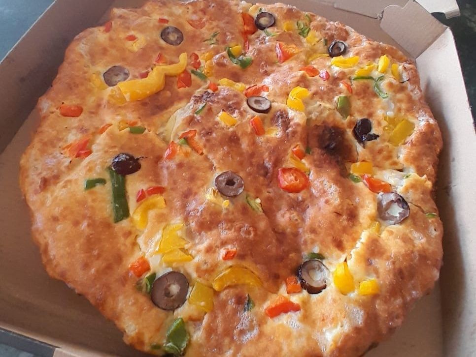 Oriental Salami Pizza