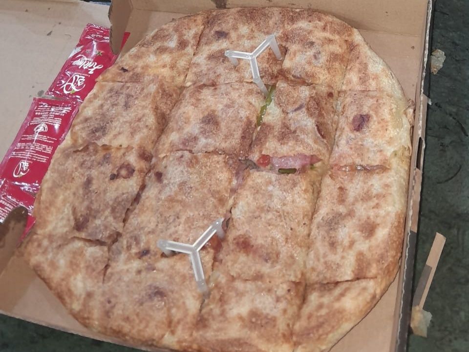 فطيرة تونة قطع
