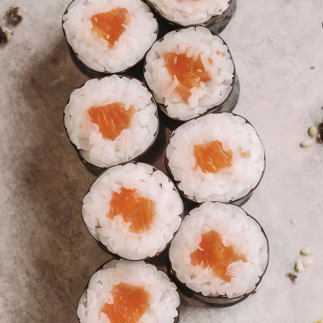 Fried Salmon Hosomaki