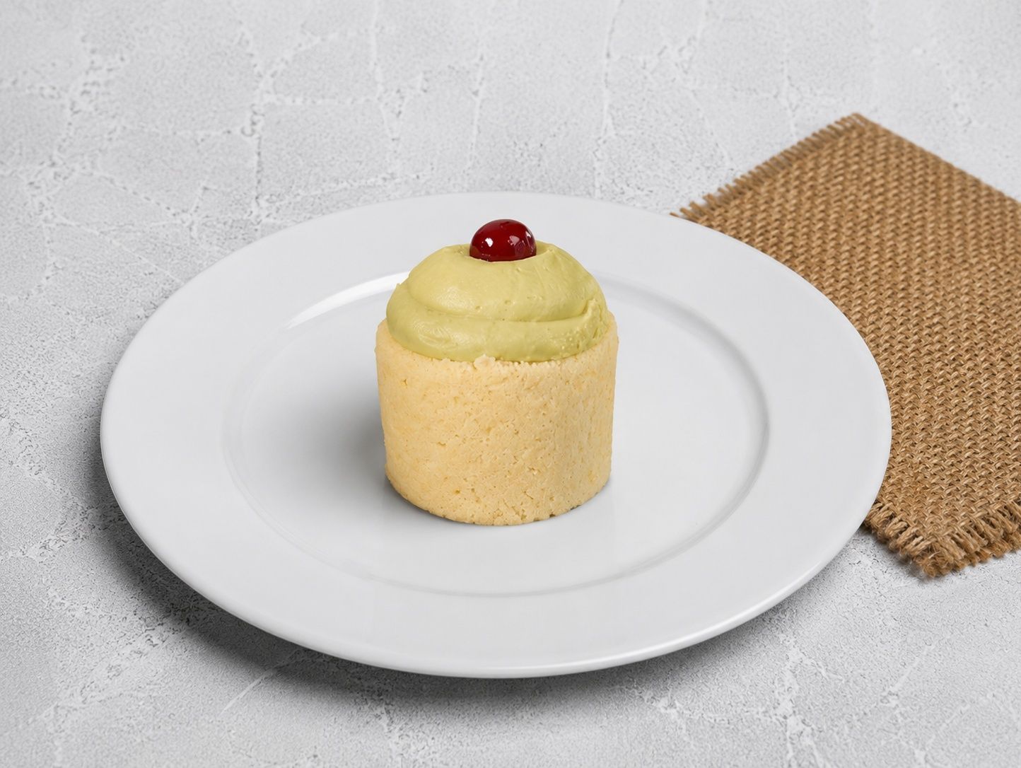 Vanilla Pistachio Raspberry Roll