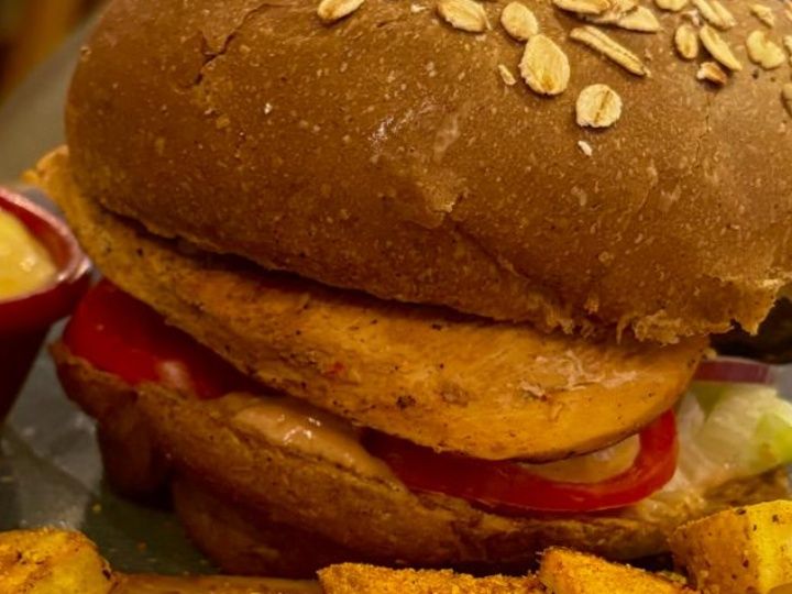 Skinny Chicken Bun