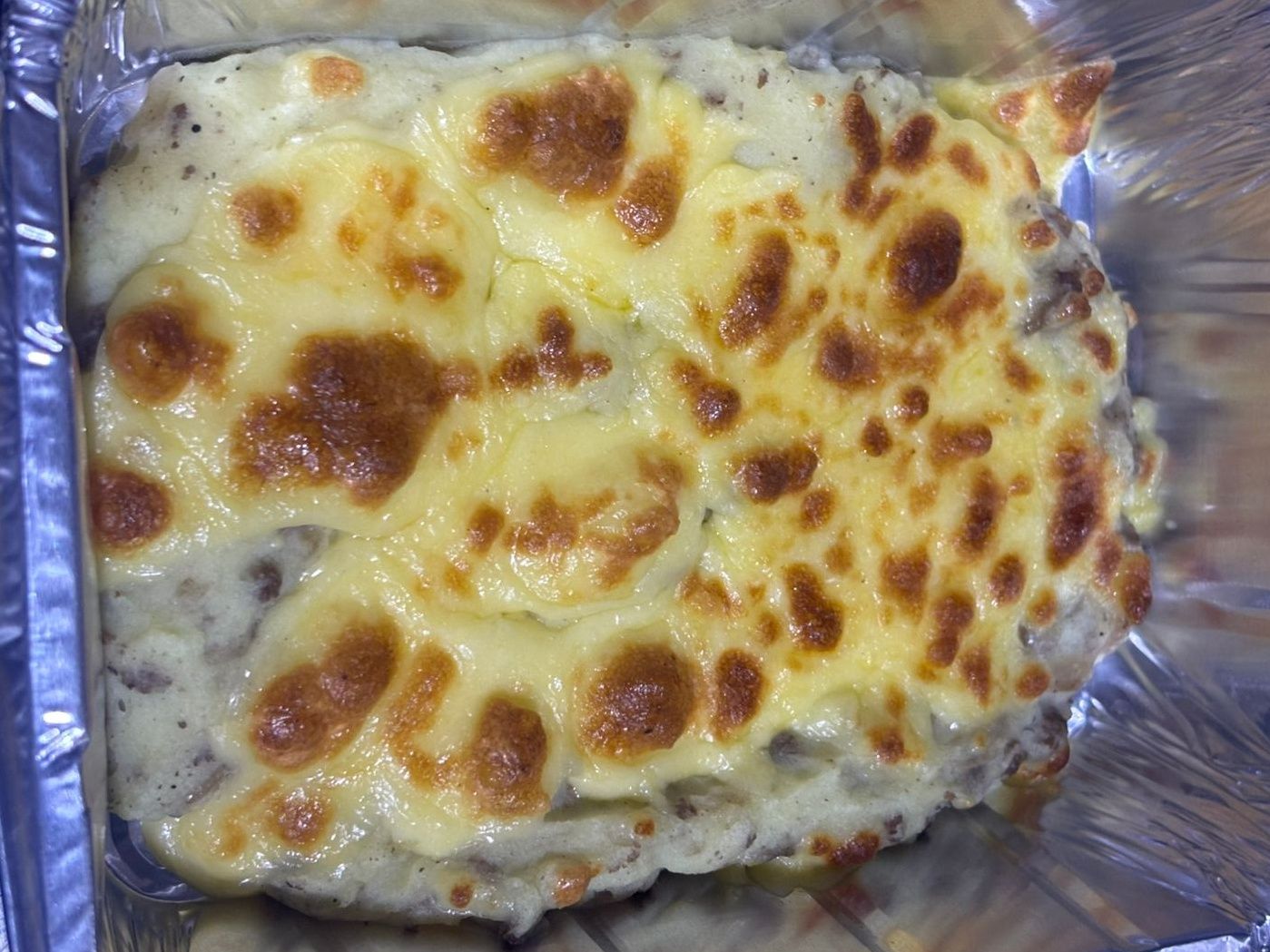 Mashed potatoes with mozzarella cheese