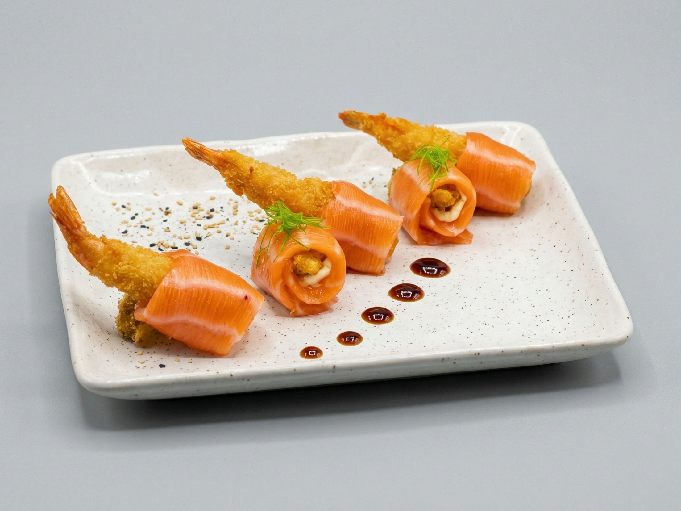 Golden Salmon Shrimps (4pcs)