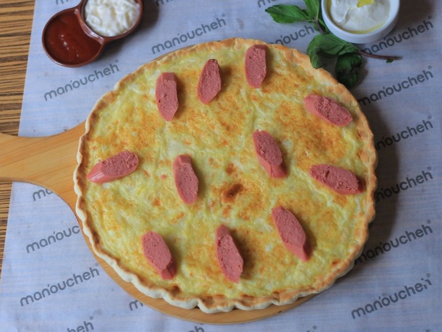Man'ousheh Eggs with Cheese and Hot Dog