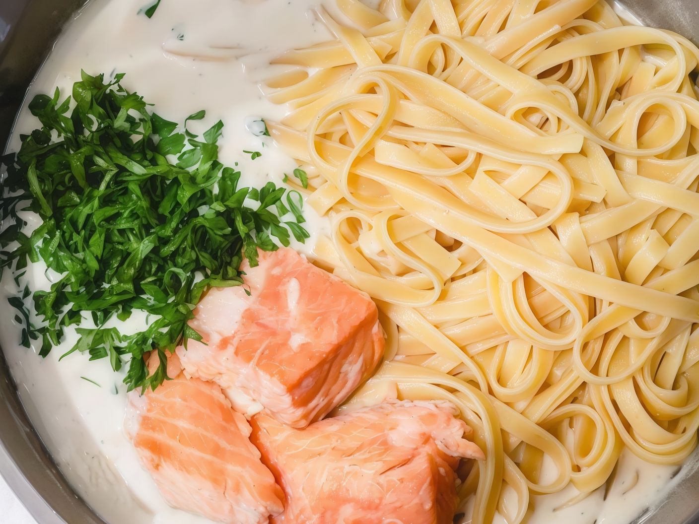 Salmon pasta