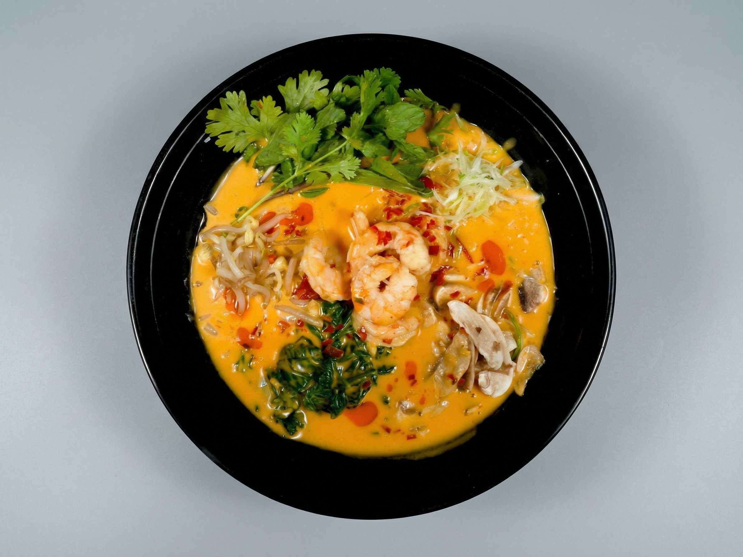 شوربة لاكسا بالجمبري