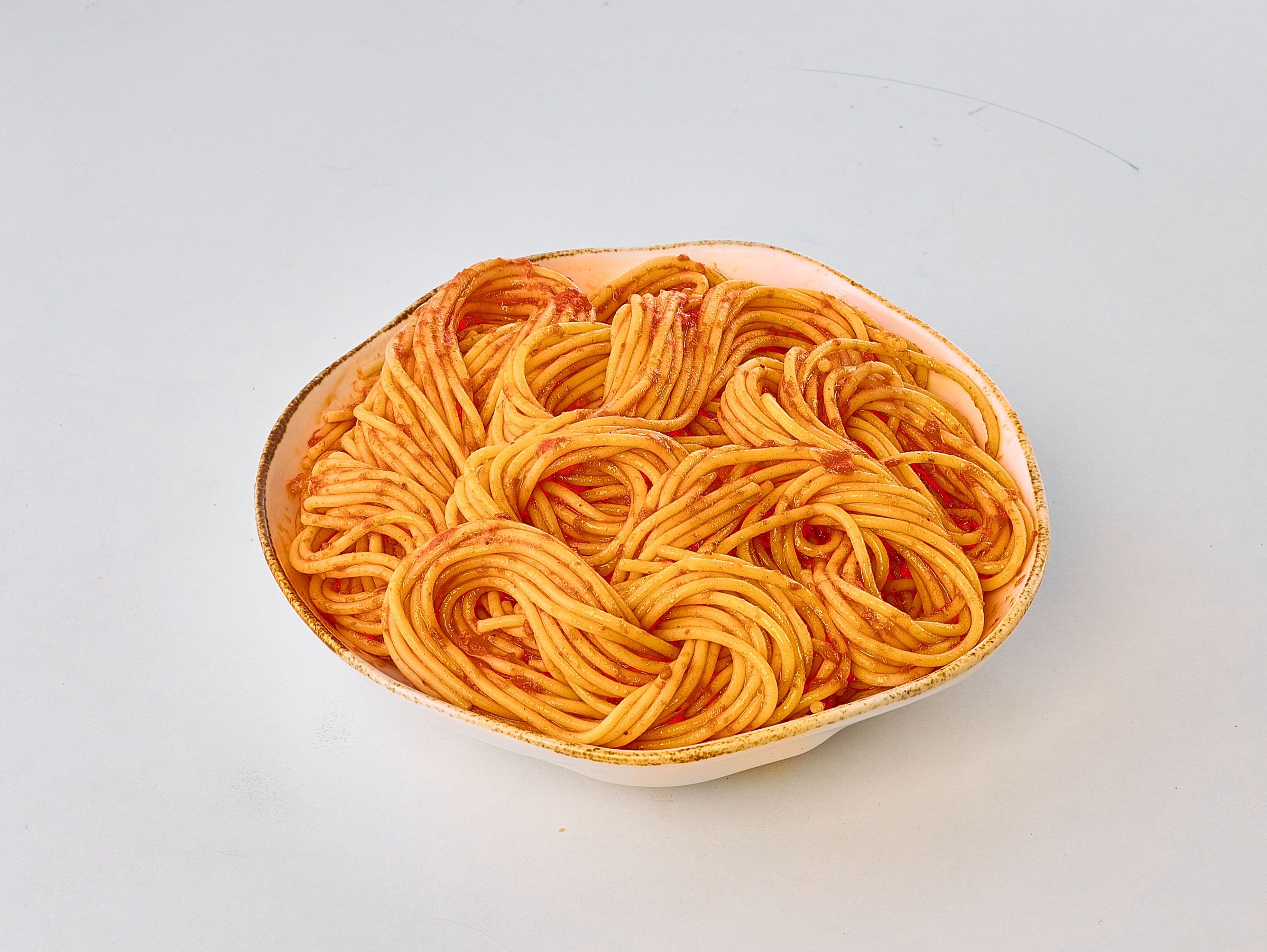 Spaghetti pasta with red sauce