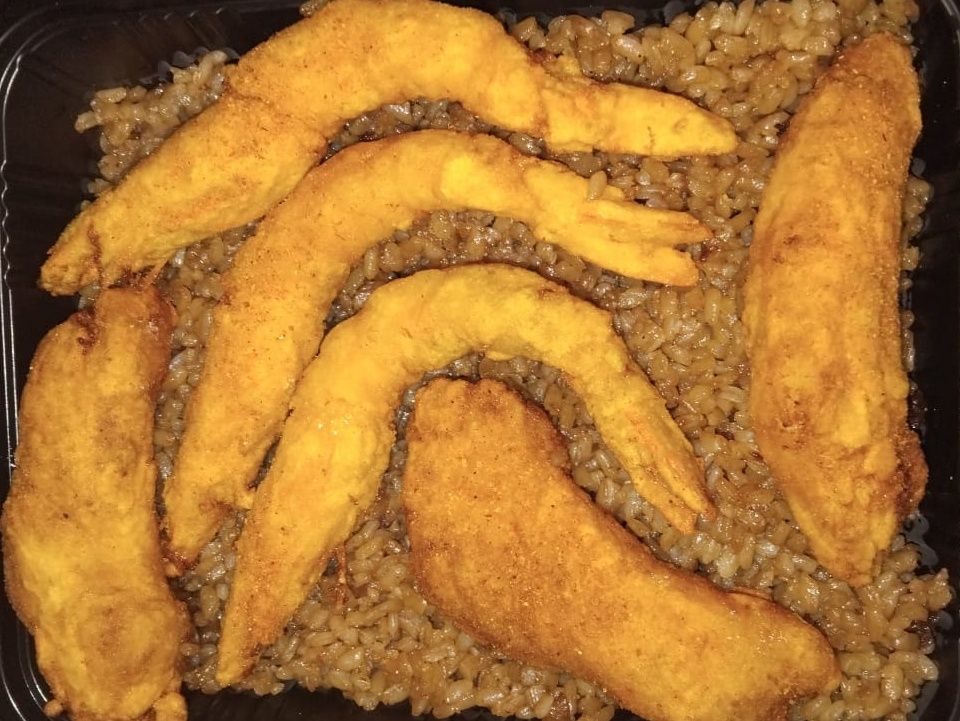 Head-on and tail-on shrimp with fillet