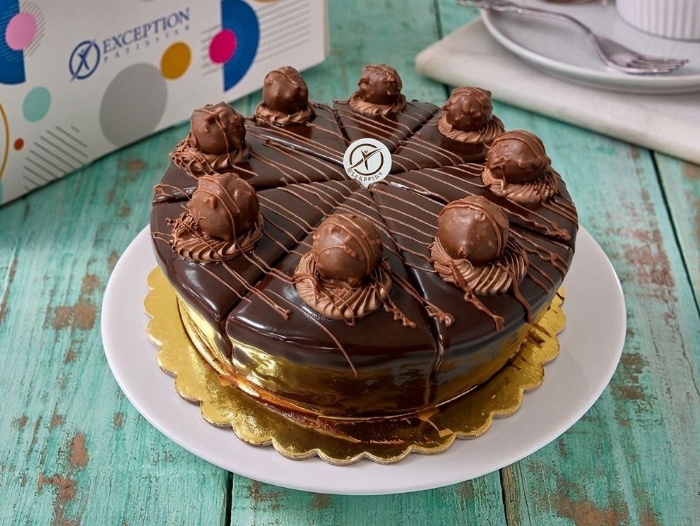 Rocher Galaxy Torte- Size 24