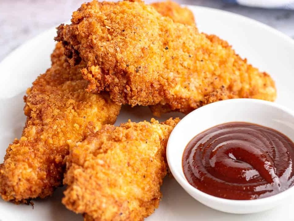 KIDS CHICKEN STRIPS MEAL
