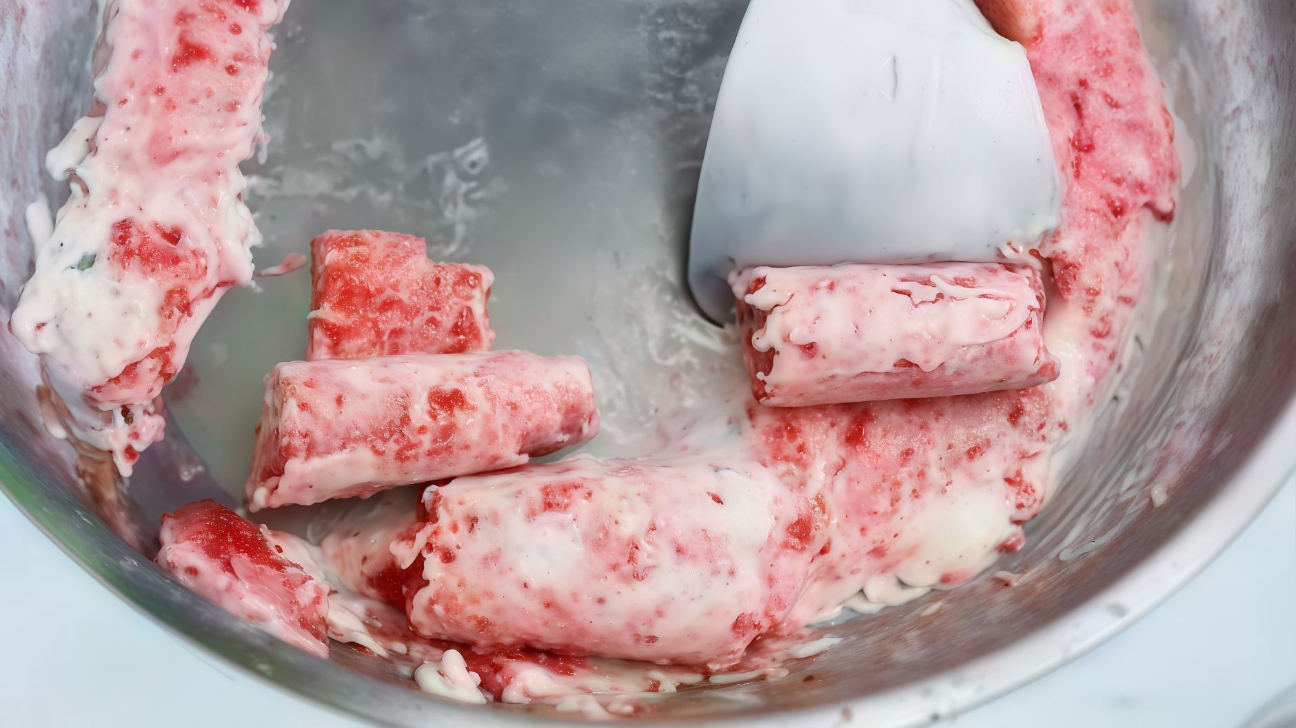 Mix Fruits Ice Cream Roll
