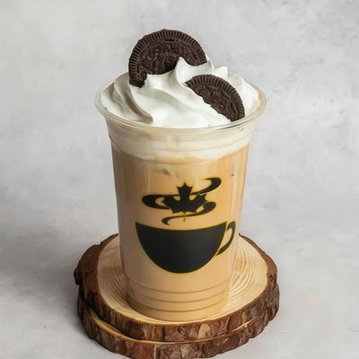 Hot chocolate cookies and cream