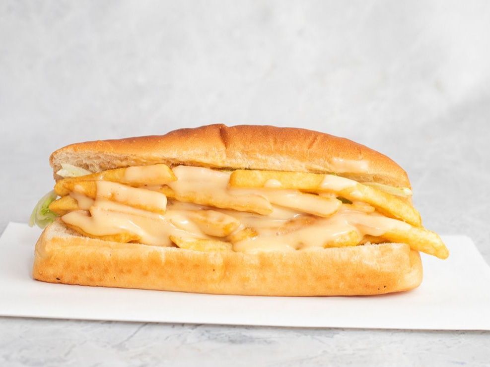 Potatoes with cheese sauce