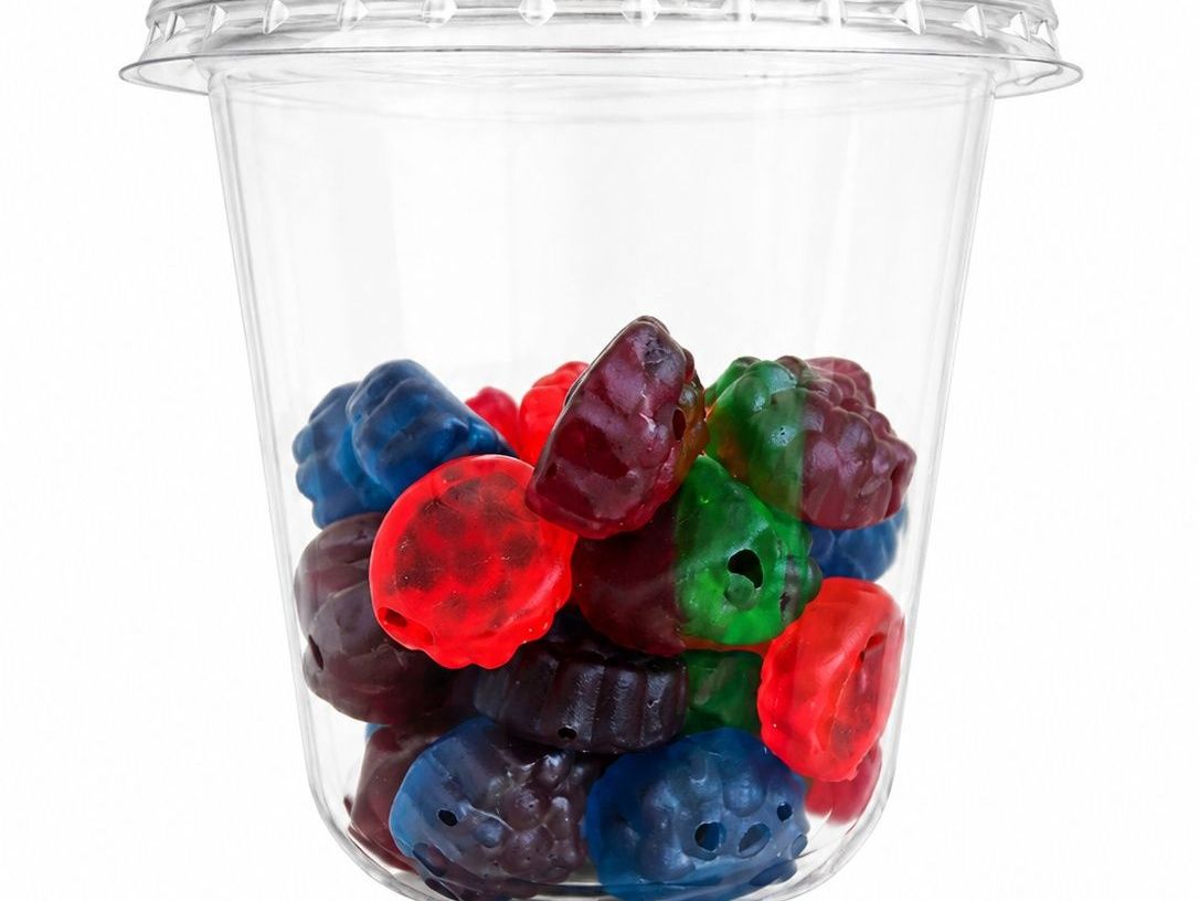 Fresh berry sweets